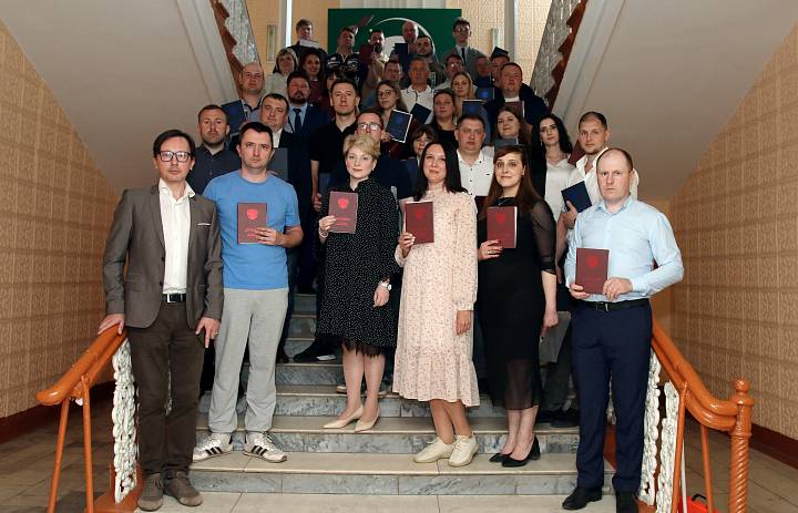 Вручение дипломов выпускникам магистратуры