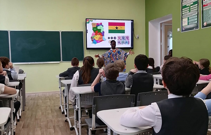 Студенты провели урок дружбы
